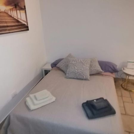 Apartamento Il Vicoletto Sul Castello Nápoles Exterior foto